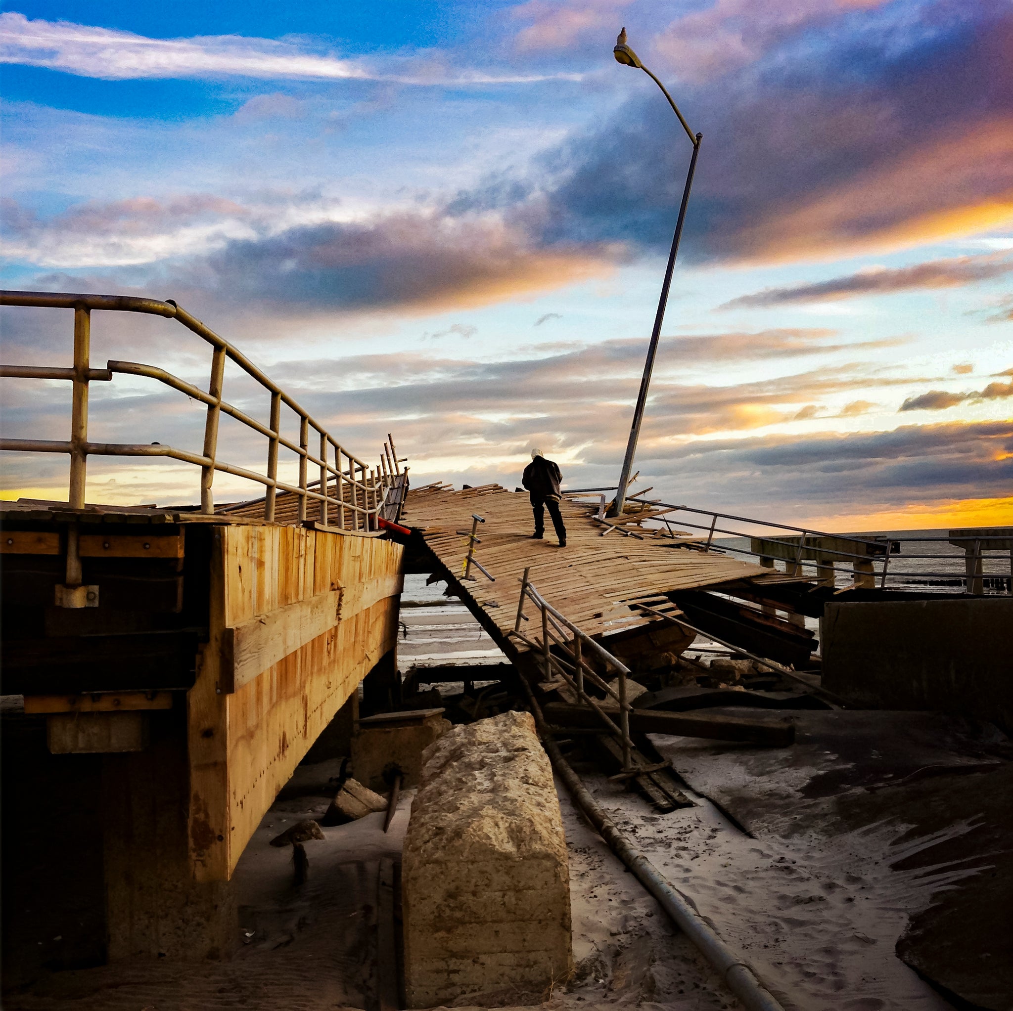 Hurricane Sandy (6 x 6")